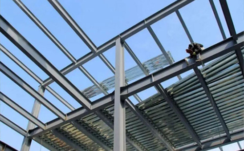 合作合作钢结构加工中的切割与钻孔精度控制要点 合作合作钢结构加工中的切割与钻孔精度控制要点